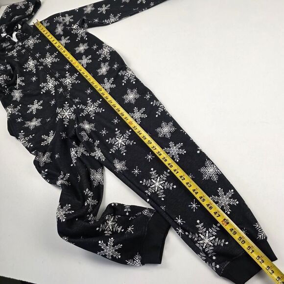 NWT Fabletics Cozy Fleece Faire Isle Nordic Hooded One Piece Medium Men & Women - Picture 11 of 11